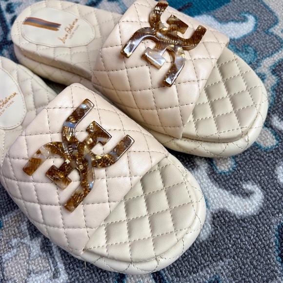 Sam Edelman Kardinda Sandals Sz 6M Cream Quilted Emblem Slides Minimalist NWOB - Picture 12 of 13